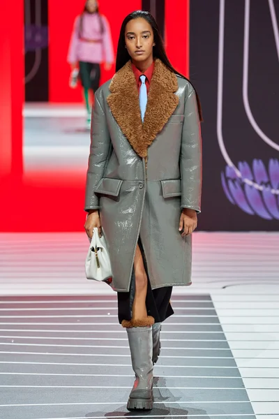 Look 40
